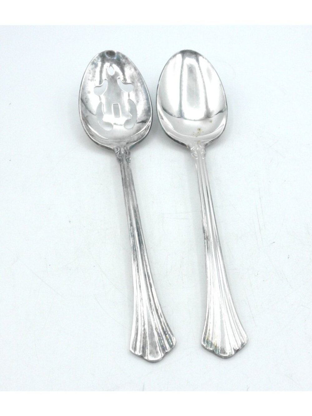 45 Piece (Some Vintage) Craft Silverplate and Stainless Steel Flatware Mixed Lot - Picture 6 of 8
